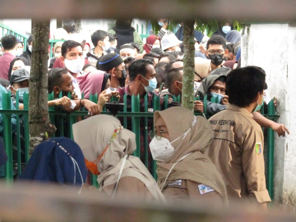 Ada 119 Pelanggaran Selama PPKM Darurat Semarang: Dari PKL, Mal, Kafe