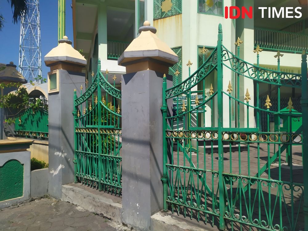 Patuhi PPKM Darurat, Masjid Kauman Semarang Lockdown, Jemaah Dilarang Jumatan