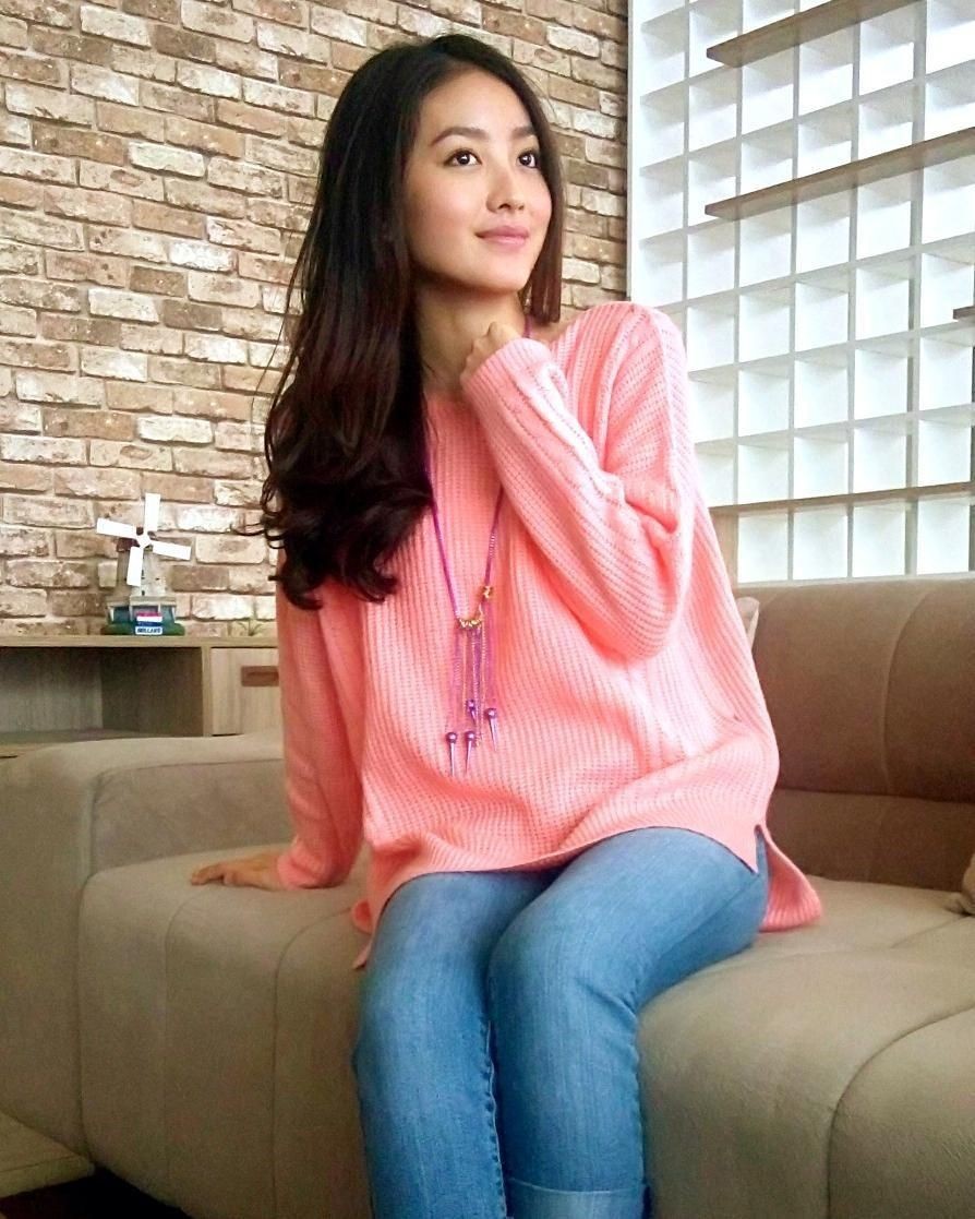 Cupu tapi Cakep, 10 Potret Jadul Natasha Wilona
