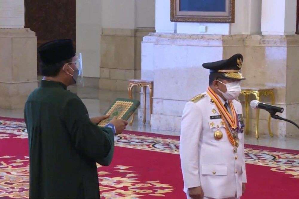 Presiden Jokowi Lantik Gubernur Jambi Al Haris Di Istana