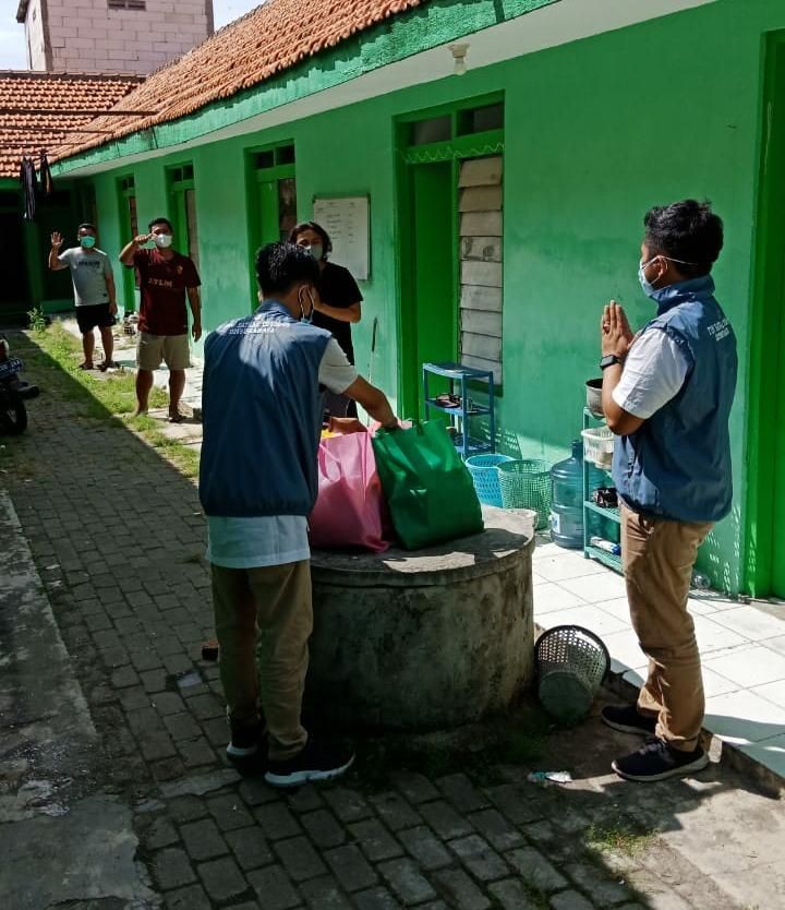 Kisah Millennials Beri Bantuan Gratis ke Warga Isoman Bandar Lampung 