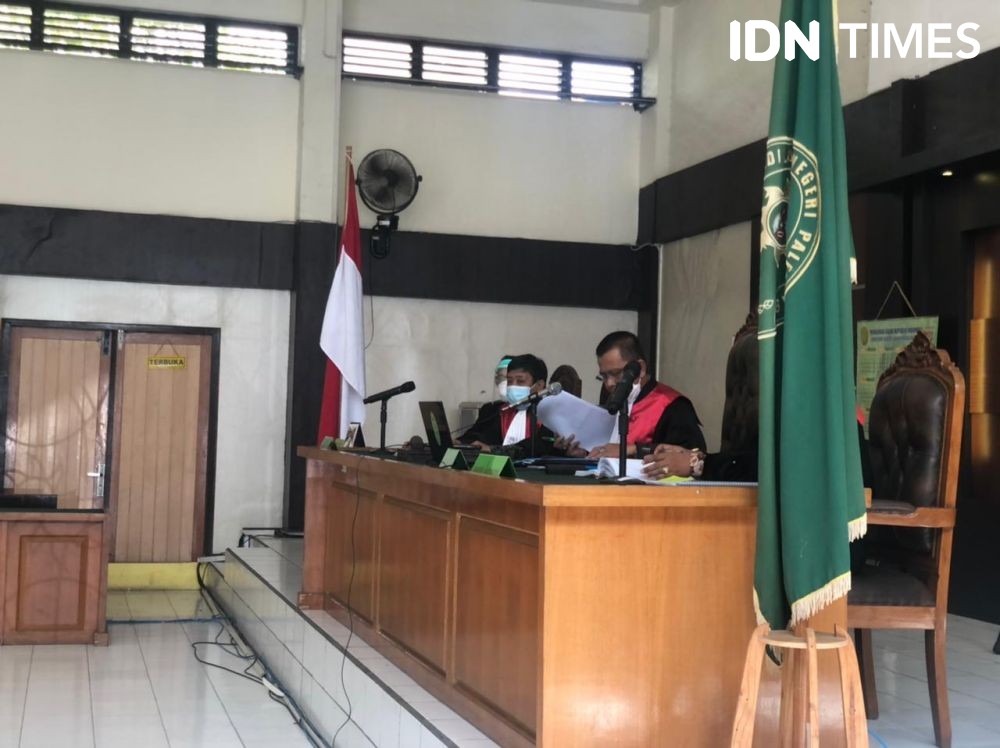 Sidang Perdana Juarsah Menguak Aliran Dana Nyaleg Sang Istri