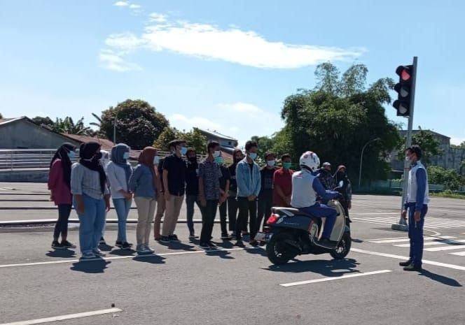 Karyawan PT BASF-Indonesia Antusias Belajar Safety Riding Naik New CBX