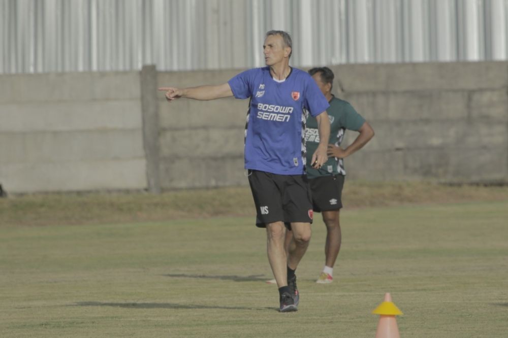 Pelatih Minta PSM Bermain Lebih Spartan Lawan Madura United