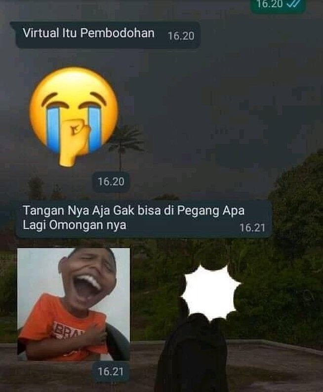 Langsung Elus Dada, 10 Chat Pacaran LDR yang Cuma Bisa Lewat Online