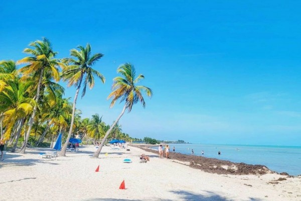 10 Pantai dengan Air Terhangat di Dunia, Salah Satunya di Bali