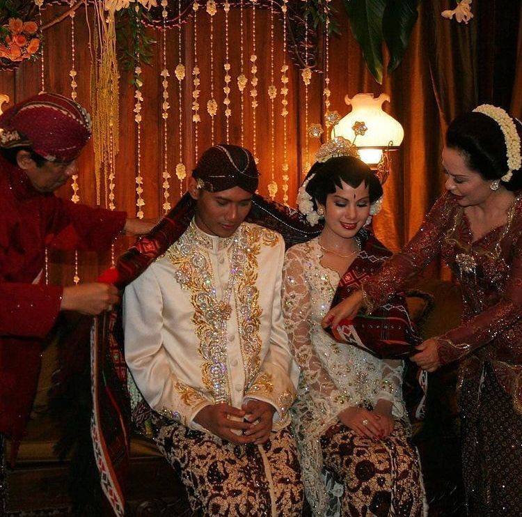 10 Potret Lawas Pernikahan Annisa Pohan Dan AHY