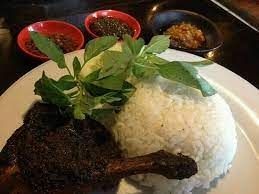 Kuliner Pulau Madura, 10 Restoran di Bangkalan yang Ciamik Pol!