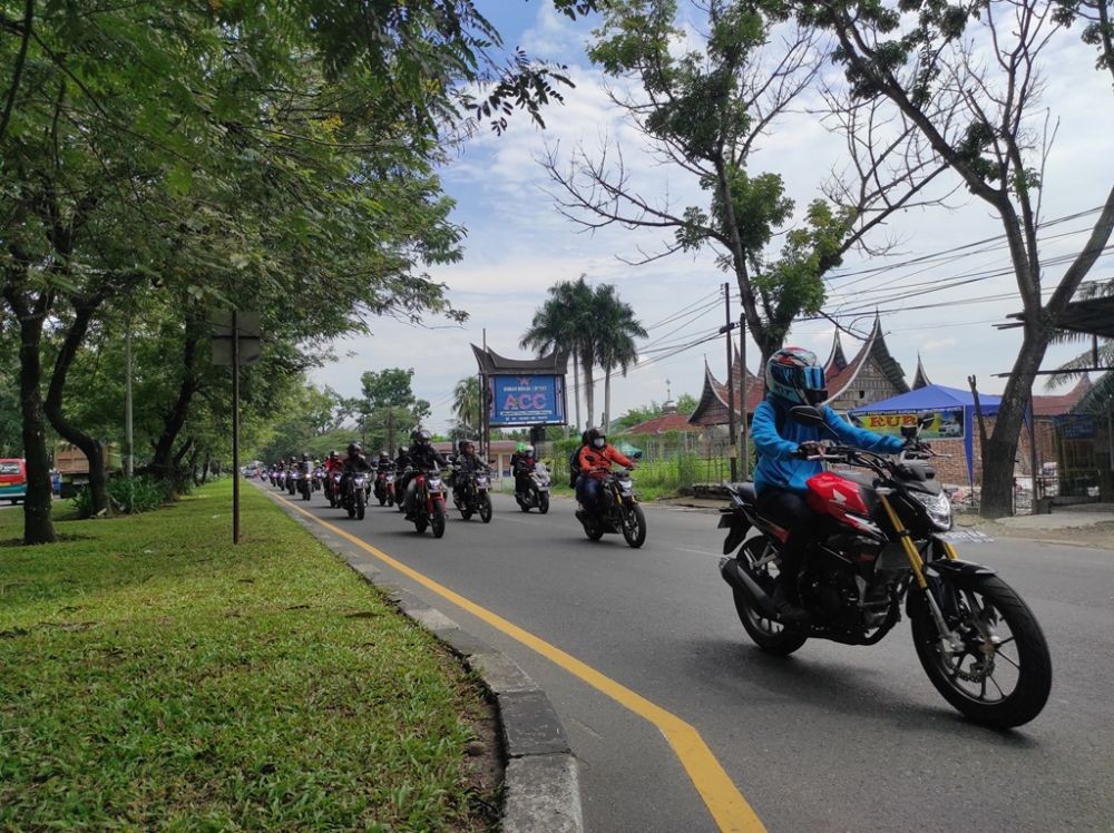 3 Alasan Penting Lampu Belakang Motor Harus Tetap Menyala