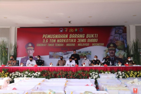 Bareskrim Bakar 3,6 Ton Sabu Jaringan Timur Tengah dan Malaysia