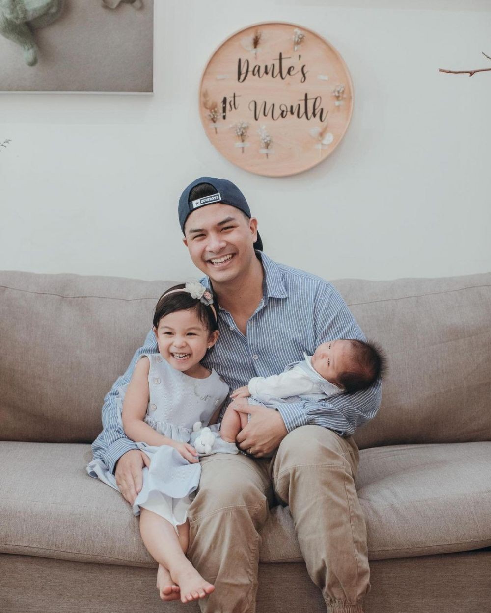 Papa Muda Gaul, 10 Gaya Glenn Alinskie ketika Momong Buah Hati