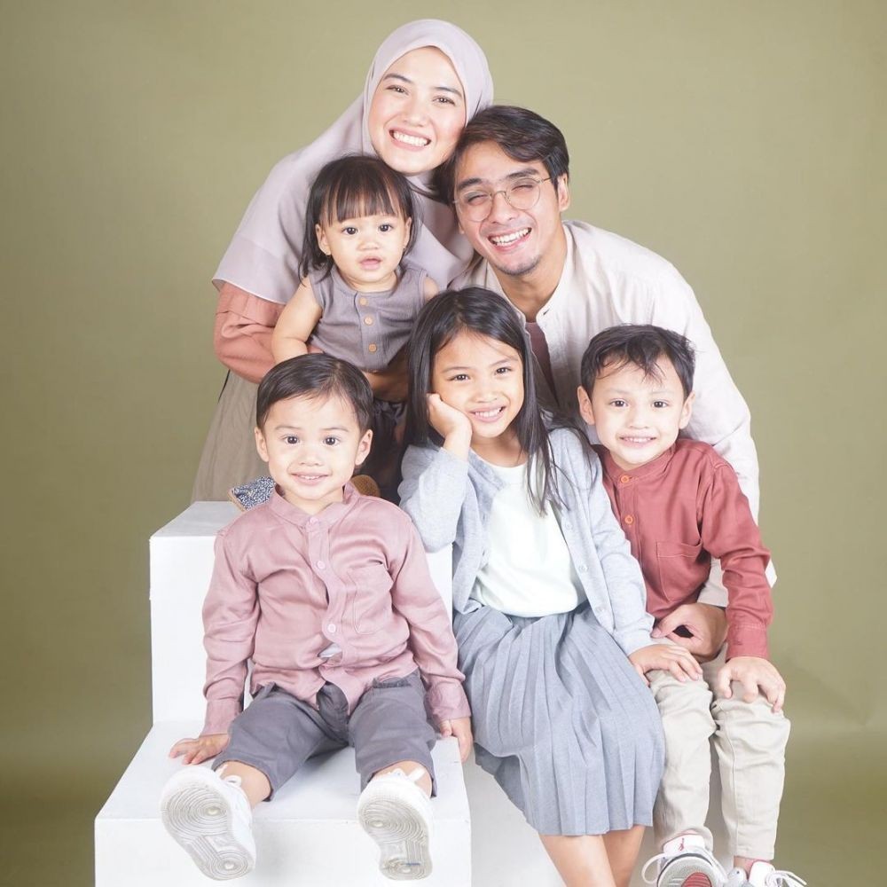 Punya Banyak Anak! 9 Artis Laki-Laki Malah Dijuluki Hot Daddy