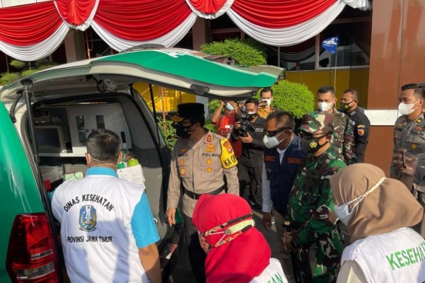 Jatim Luncurkan Ambulans Vaksinasi, Datangi Target Door to door