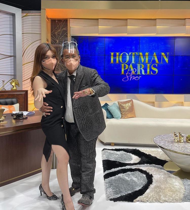 Kece bak Model, Ini 10 Potret Asisten Baru Hotman Paris yang Memesona