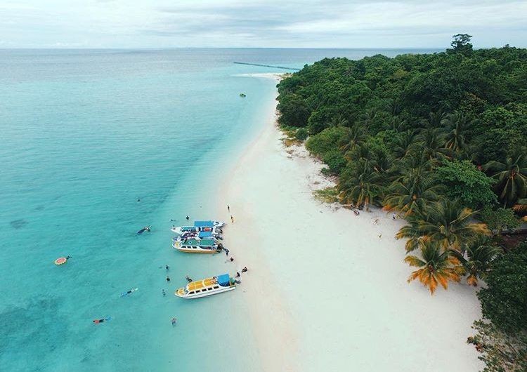 10 Destinasi Tamasya di Berau yang Jadi Surga Wisata Bahari Dunia 