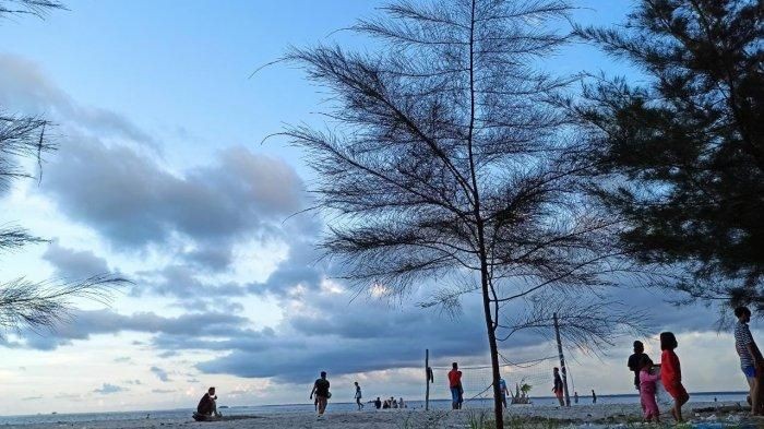 Panorama Pasir Putih, 10 Pantai Favorit Wisatawan di Kaltim