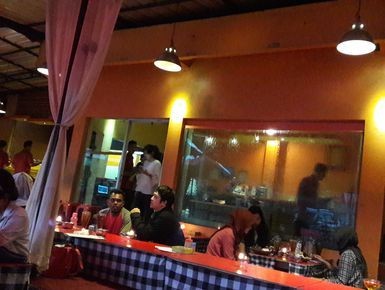 Pecinta Kuliner, Wajib Coba 9 Tempat Makan di Tangerang Raya Ini