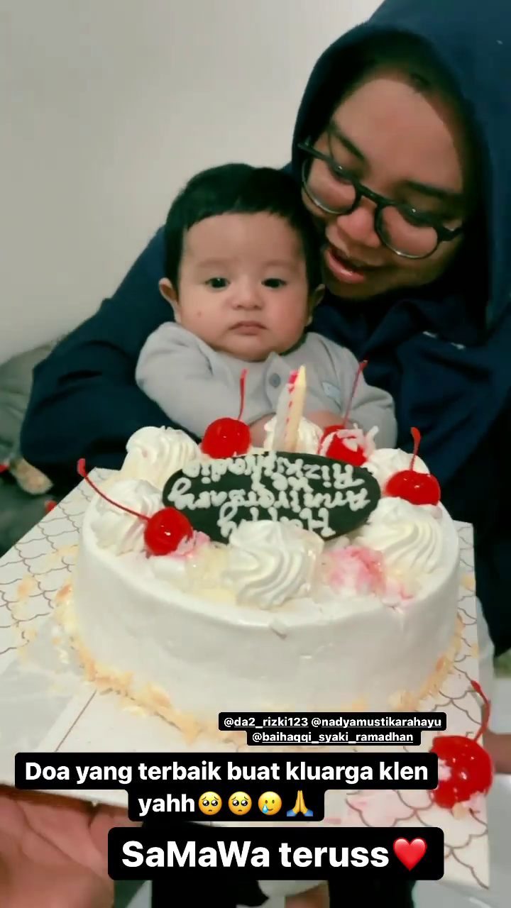 Cie Kembali Mesra, 10 Potret Anniversary Rizki DA dan Nadya Mustika