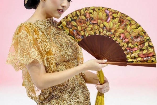 Curi Perhatian, 14 Style Kebaya Kondangan ala Istri Pengusaha