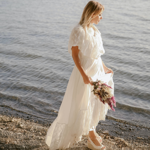 [QUIZ] Kami Tahu di Bulan Apa Kamu Menikah dari Wedding Dress Favorit