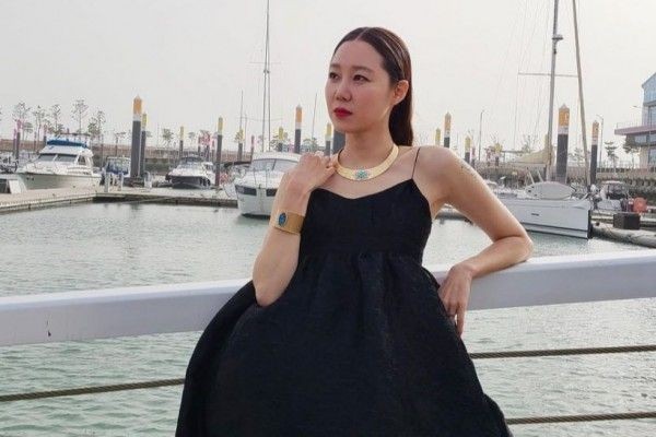 Potret Gong Hyo Jin bak Masih ABG hingga Drakor Populer Jin Goo