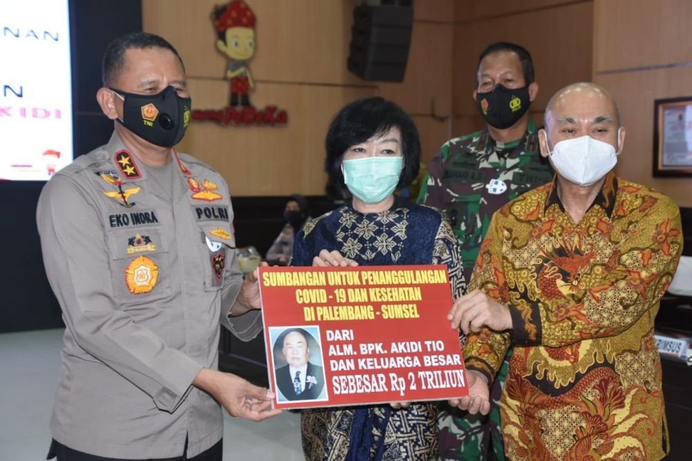 Pengacara Siti Mirza Datangi Rumah Putri Akidi Tio Tagih Utang