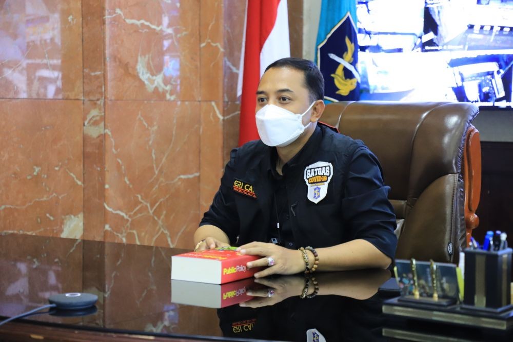 Eri Klaim Kasus COVID-19 di Surabaya Turun Berkat PPKM, Benarkah?