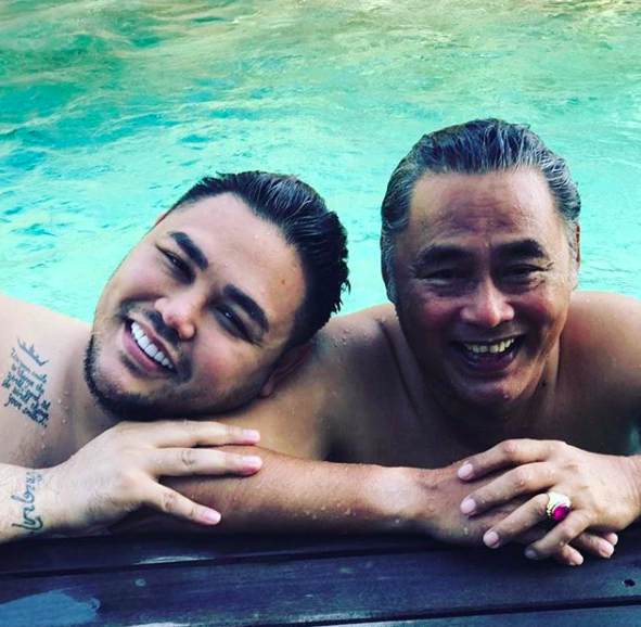 Meninggal Dunia, 12 Artis Ini Ditinggal Pergi Orangtua Tercinta