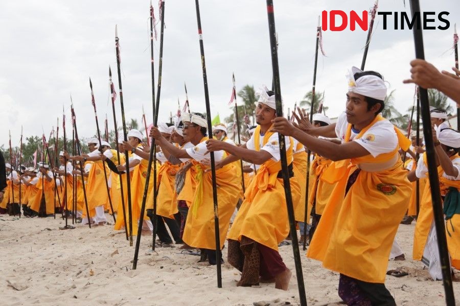 5 Tradisi Unik di Klungkung Bali, Jadi Incaran Para Fotografer Dunia