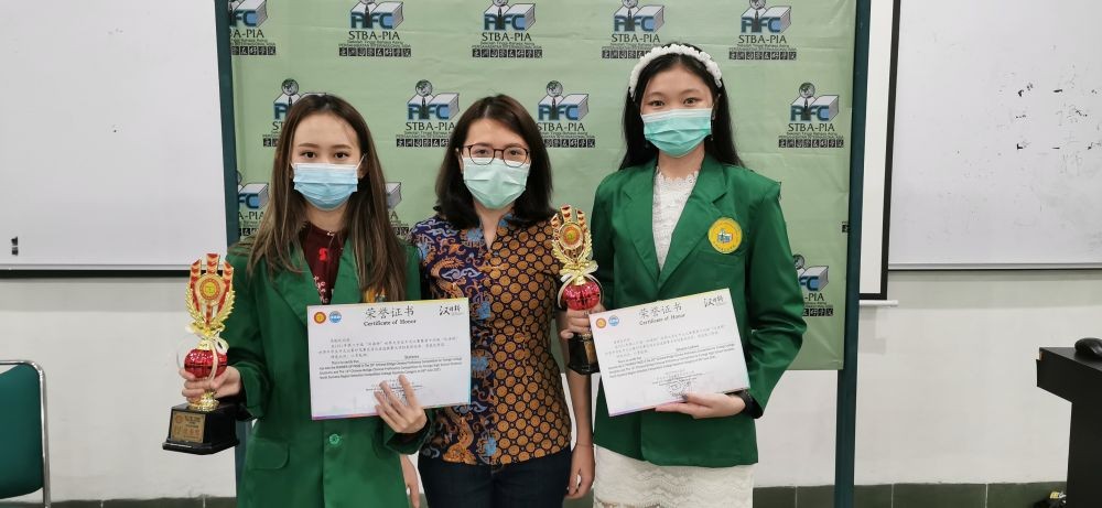 3 Mahasiswa STBA-PIA Raih Prestasi di Tengah Pandemik 