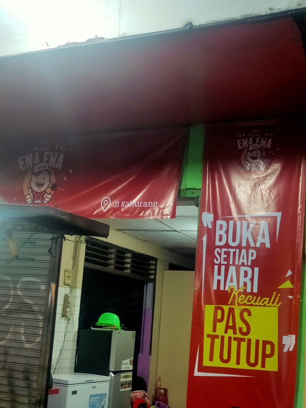 10 Spanduk Jam Buka Warung Ini Kocak