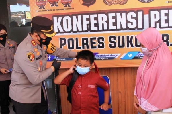 Kisah Pilu Bocah Gifari, Ayah dan Ibunya Meninggal Terpapar COVID-19