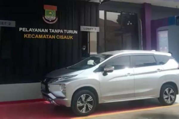 Kecamatan di Tangerang Buka Pelayanan Drive Thru Nih