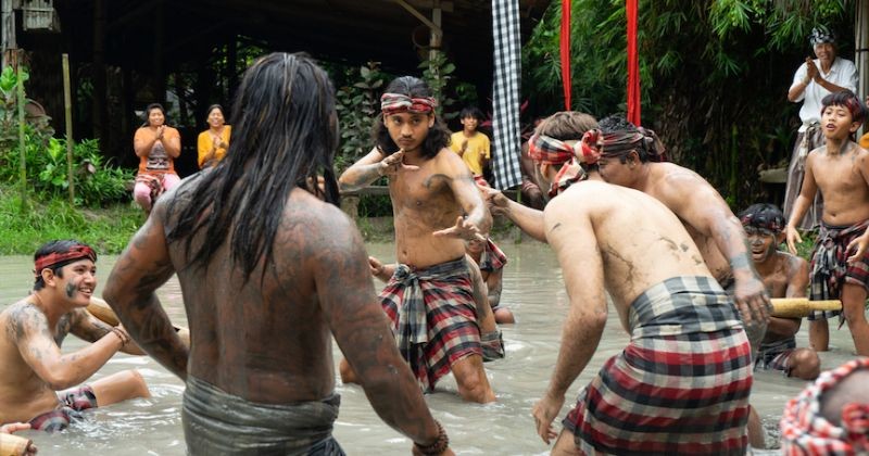22 Tempat Wisata Hingga Budaya Bali yang Muncul di Film A Perfect Fit