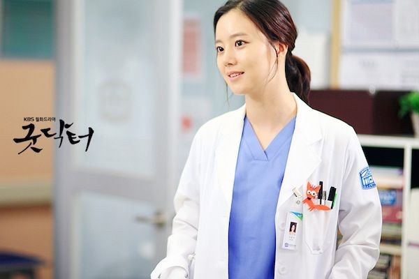 10 Dokter Manis di Drama Korea, Bikin Gak Takut ke Rumah Sakit Nih!