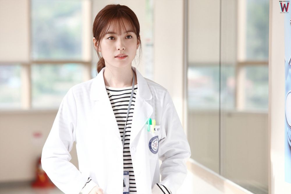 10 Dokter Manis di Drama Korea, Bikin Gak Takut ke Rumah Sakit Nih!