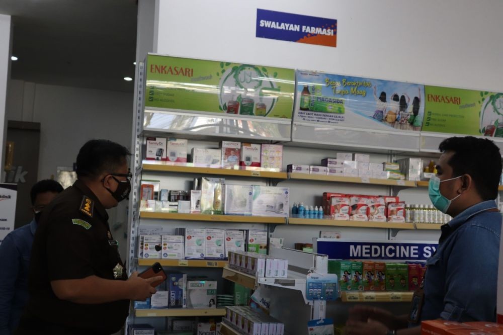 Duh! Obat COVID-19 dan Vitamin Langka di Apotek Bandar Lampung