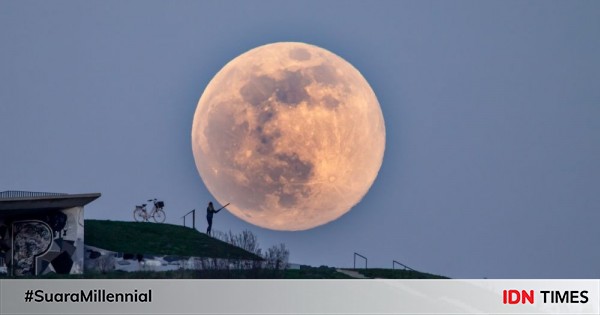 4 things that happen when the moon is too close to the earth