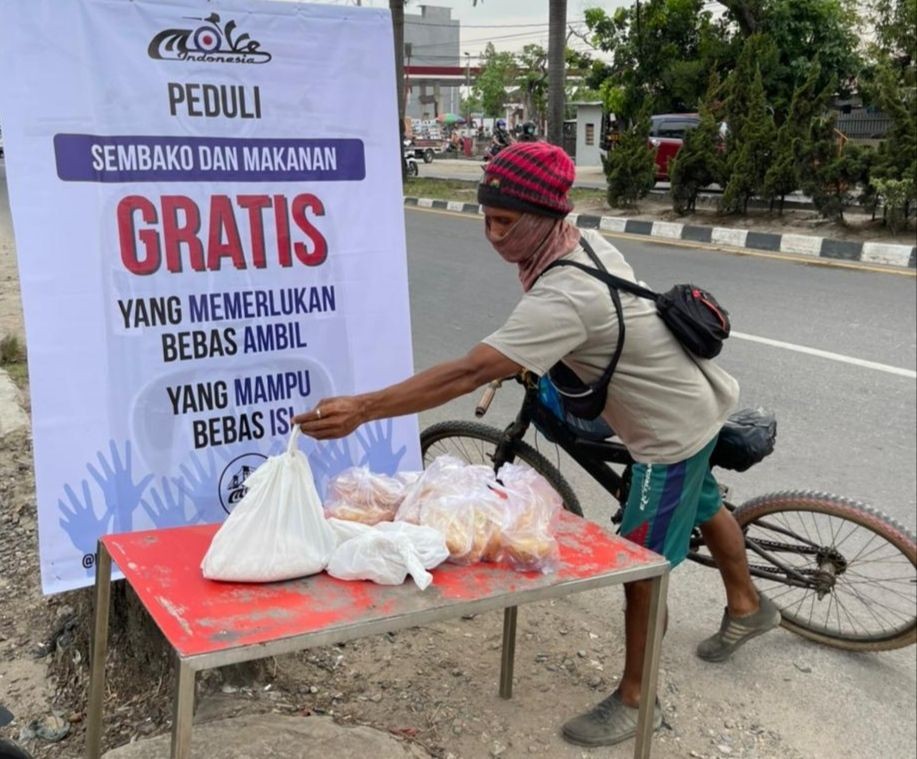 Hasil Patungan Pemilik Vespa, Move Palembang Donasi Sembako 1 Bulan