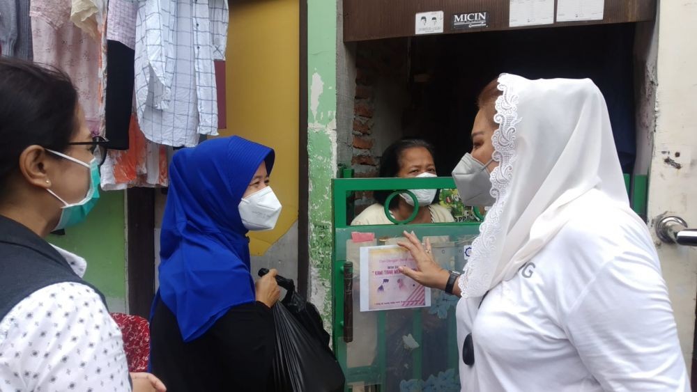 Susah Masak saat Isoman COVID-19, Warga Semarang Dikasih Makanan Boks