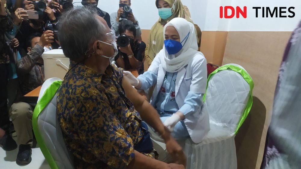 Anggota Komisi IX DPR: Vaksin Booster Dosis Ketiga Bukan untuk Pejabat
