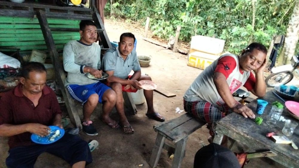 Tim SAR Cari 6 Nelayan yang Hilang di Perairan Plengkung