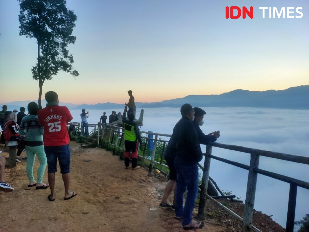 Setrum PLN Bangkitkan Wisata Negeri di Atas Awan di Banten Selatan 