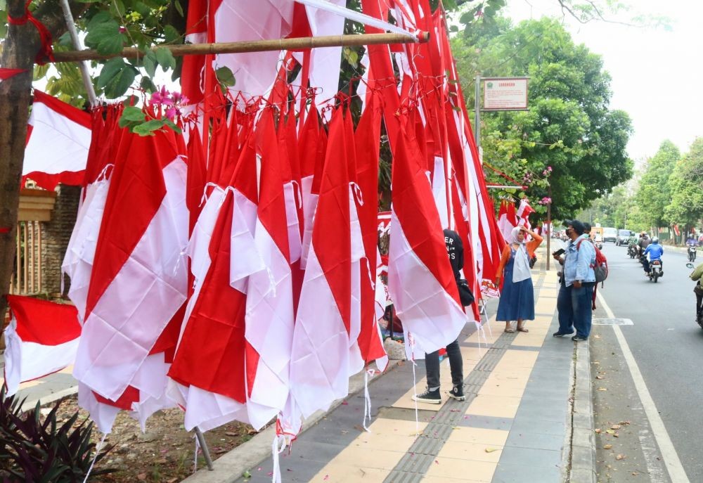 Penjualan Bendera di Malang Alami Penurunan 60 Persen 