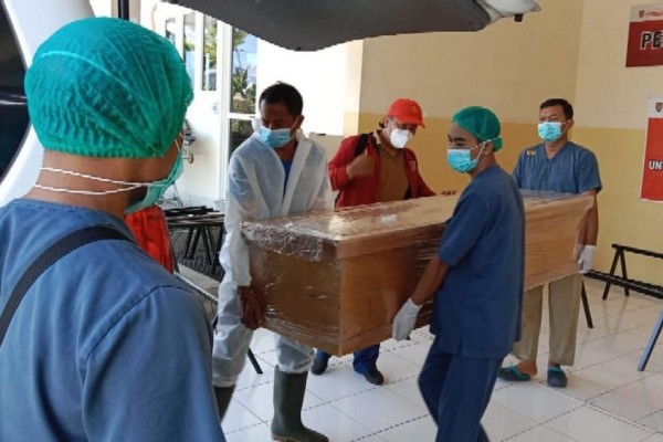 Terlantar di Kota Lama Semarang, Warga Cilacap Meninggal Kena COVID-19