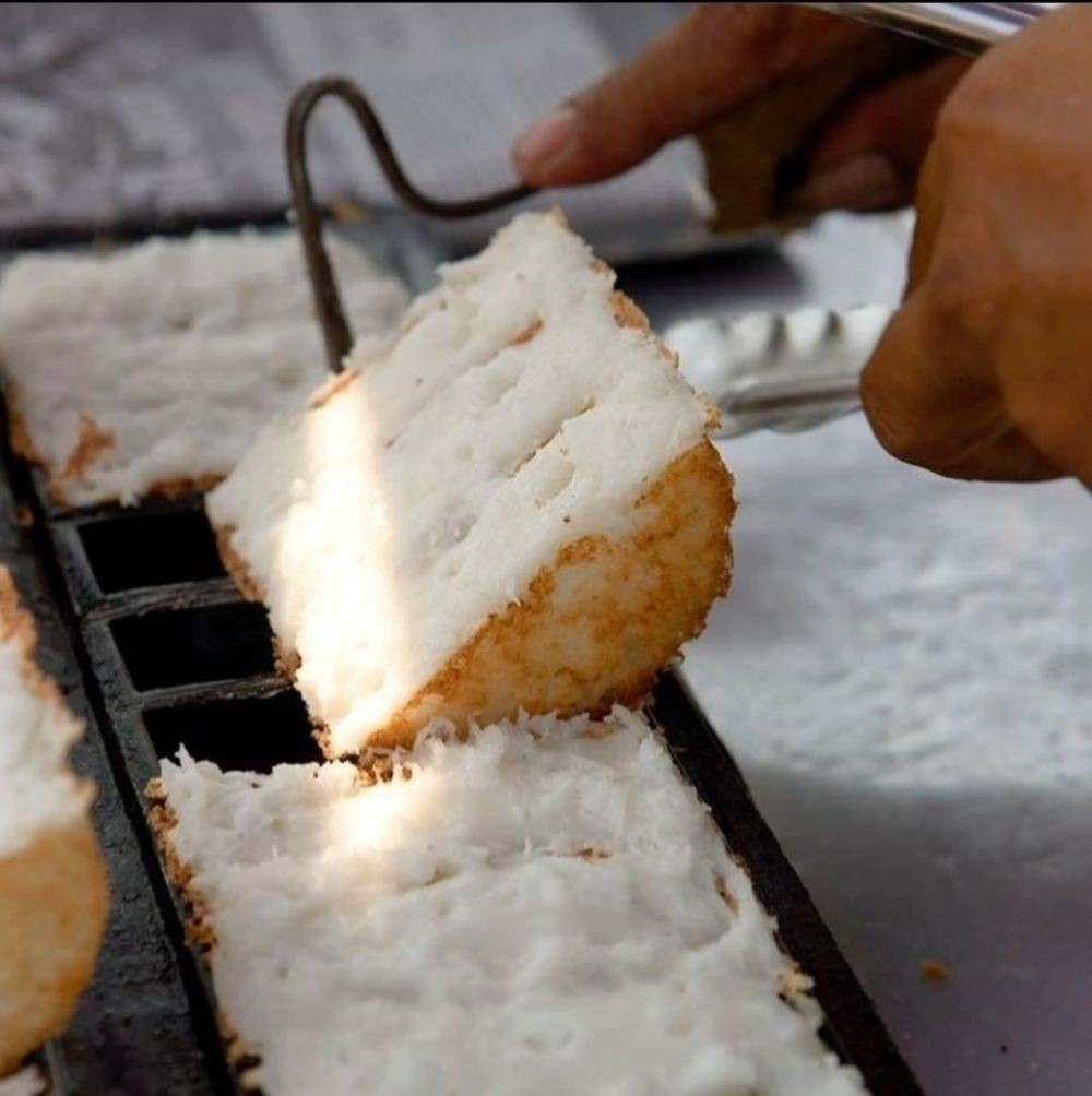 Resep Kue Pancong Kelapa Bahan Lezatnya Bikin Melayang