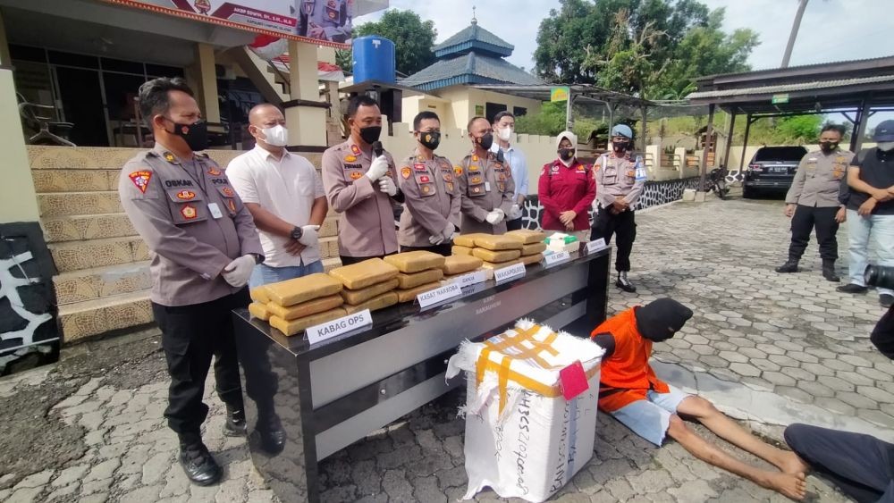 Selundupkan 28 Kg Ganja, Pria Aceh Ditangkap di Bakauheni Lampung