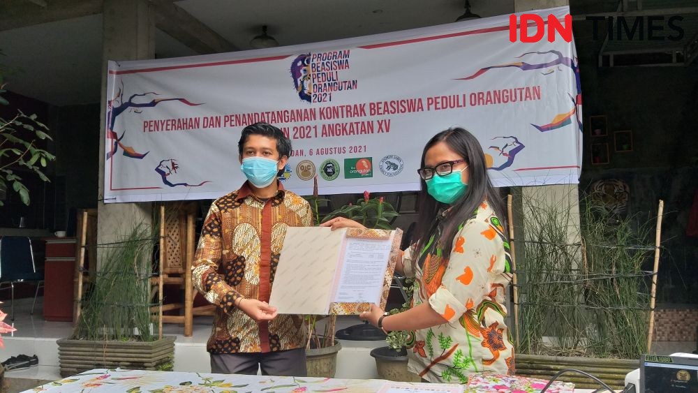 12 Mahasiswa Sumut dan Aceh Menerima Beasiswa Peduli Orangutan