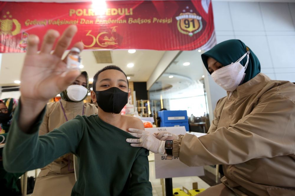 Sidak, Arief Tegur Pedagang di Kota Tangerang yang Belum Vaksinasi