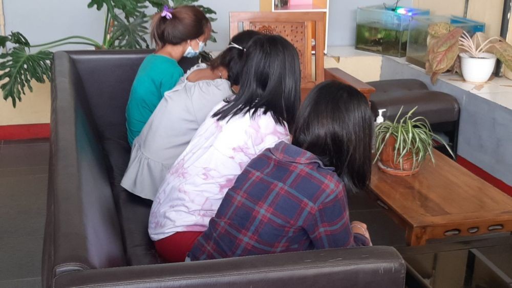 Prostitusi Online Palembang Terungkap; Tawarkan Gadis Belia Threesome 